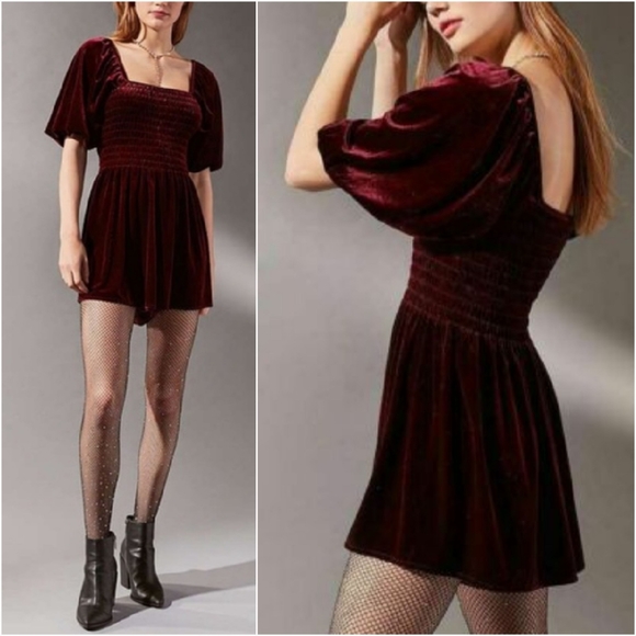 NWOT UO Patsy Velvet Smocked Romper - Picture 2 of 6